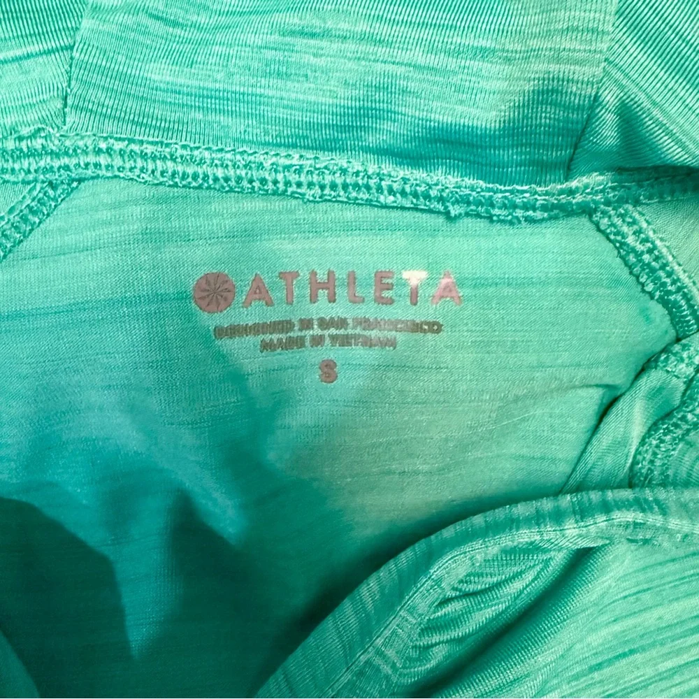 Athleta Pacifica Green Activewear Top - Picture 7 of 7